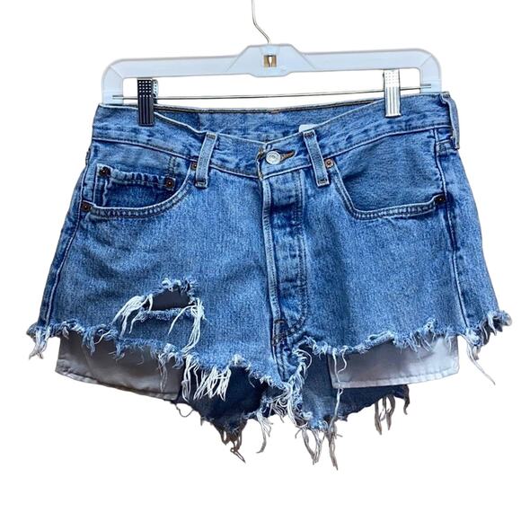Levi's 501 Distressed Cut Off Shorts 32 - Picture 1 of 9